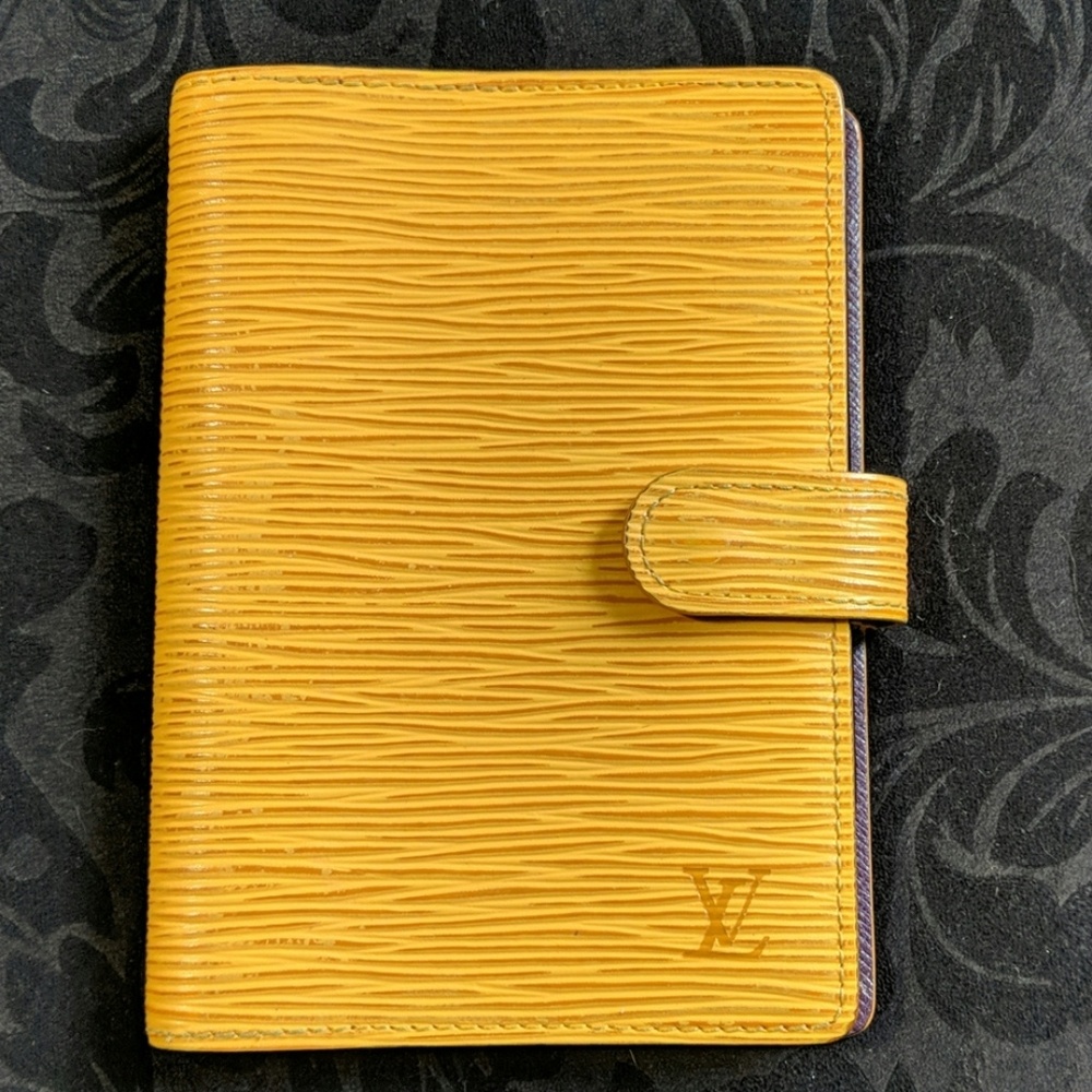 Louis Vuitton Small Ring Agenda Cover